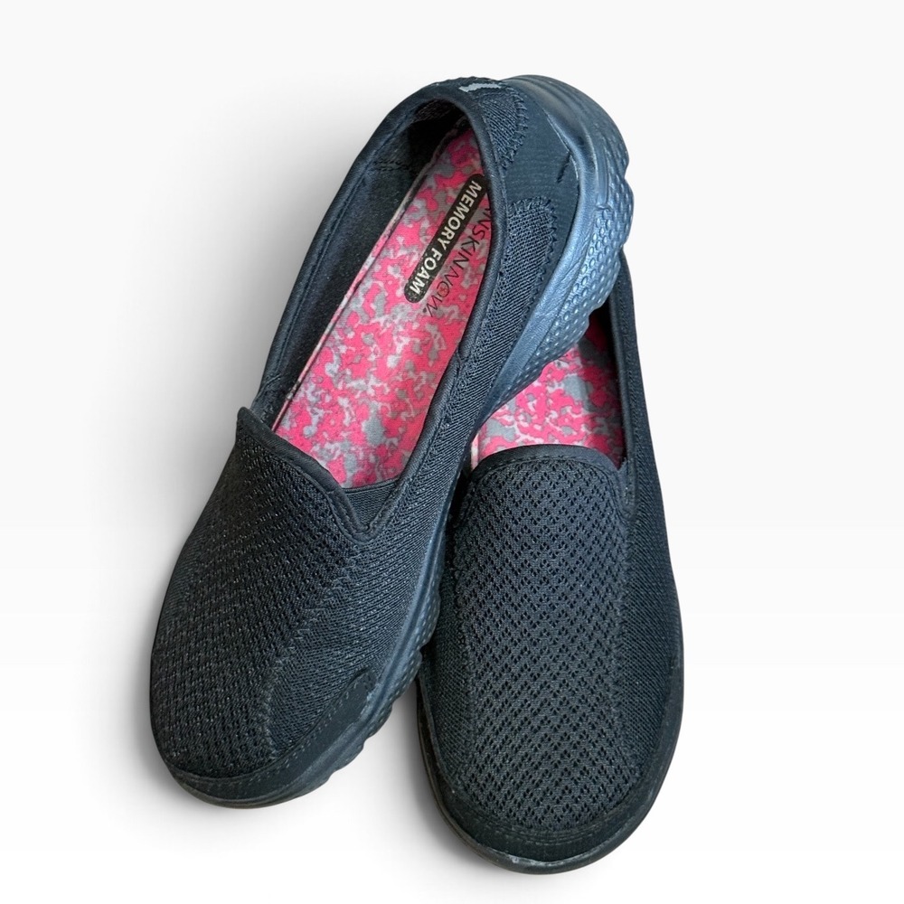 Danskin Now Womens Black Mesh Slip On Memory Foam Walking Shoes Size 8.5